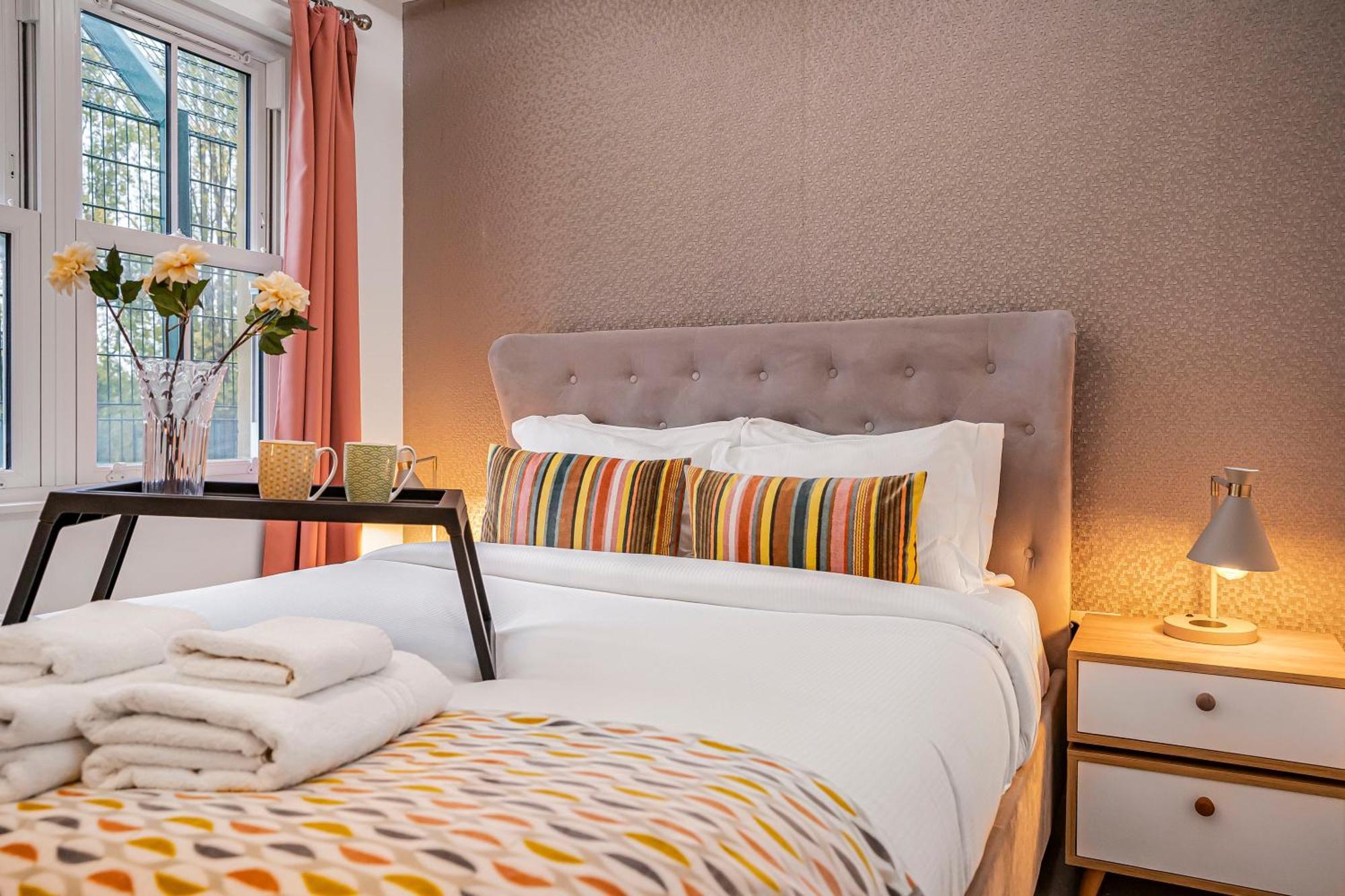 Stylish Modern Apartments By Livestay Short Lets & Serviced Accommodation London Nw6 ภายนอก รูปภาพ