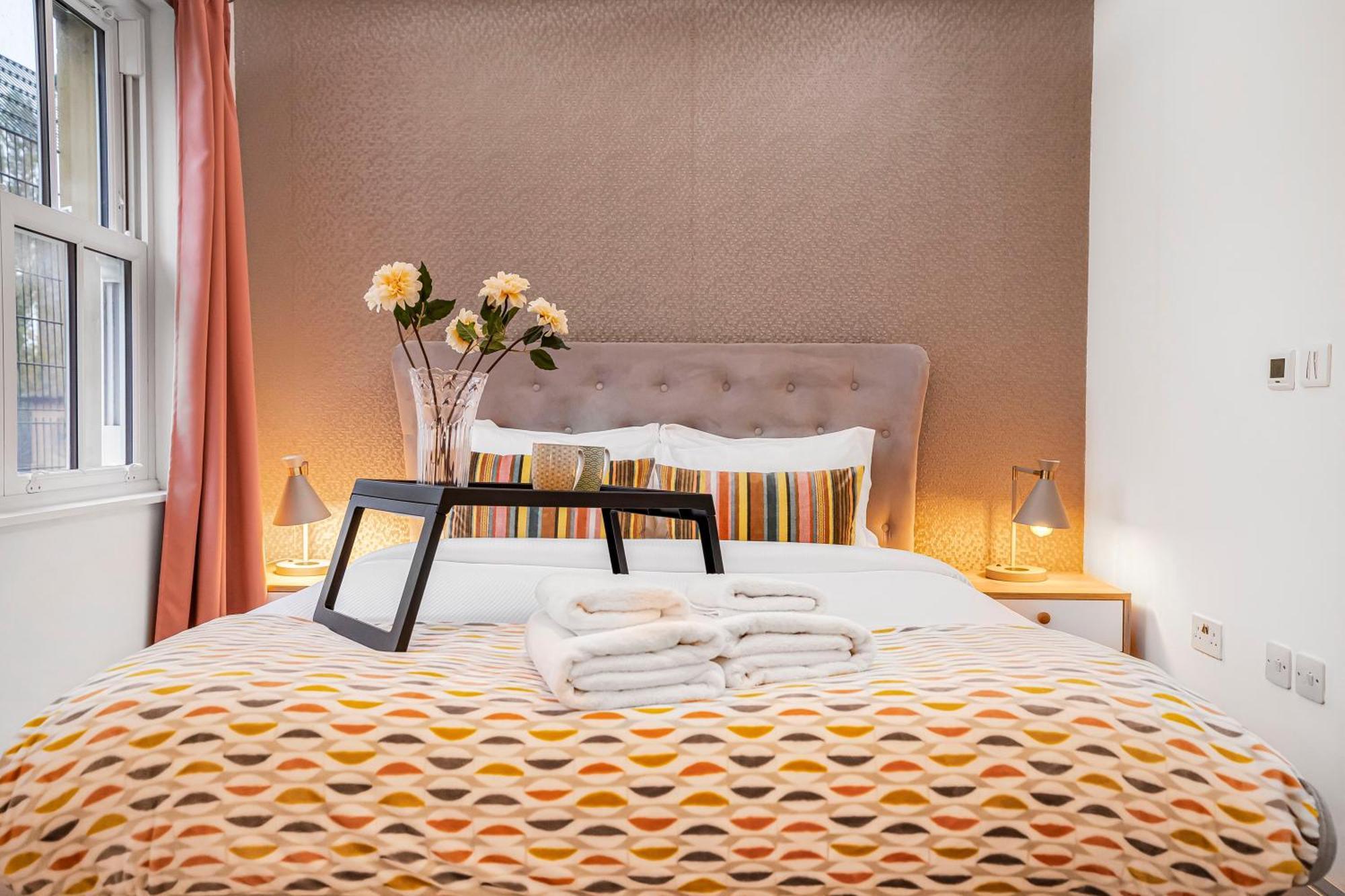 Stylish Modern Apartments By Livestay Short Lets & Serviced Accommodation London Nw6 ภายนอก รูปภาพ