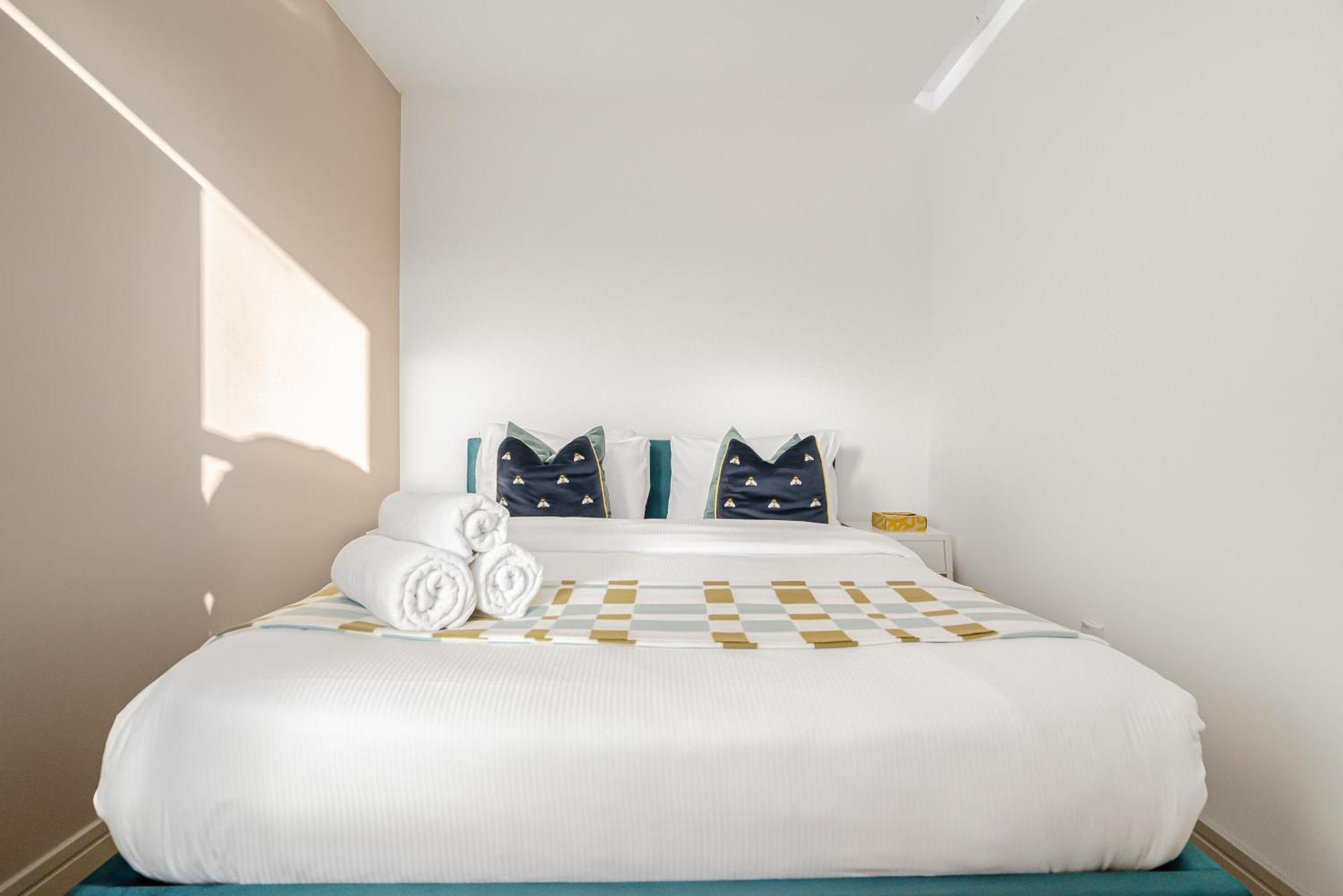 Stylish Modern Apartments By Livestay Short Lets & Serviced Accommodation London Nw6 ภายนอก รูปภาพ